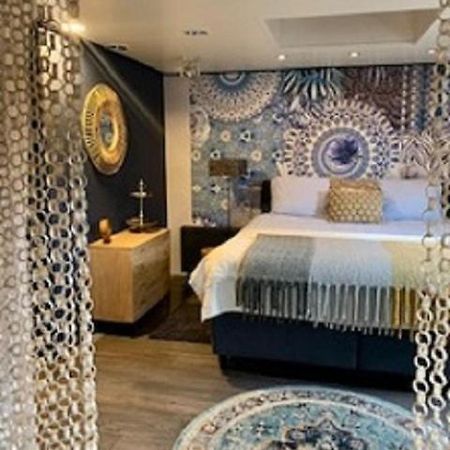 Het Atelier, Sfeervolle B&B Compleet Appartement In Hartje Staphorst Екстер'єр фото