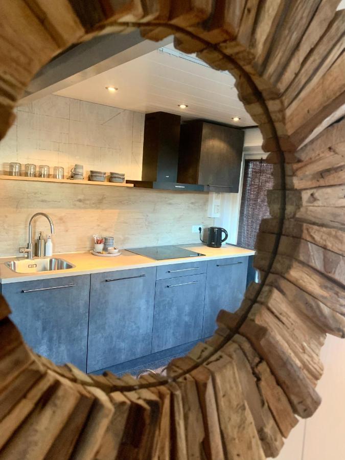 Het Atelier, Sfeervolle B&B Compleet Appartement In Hartje Staphorst Екстер'єр фото